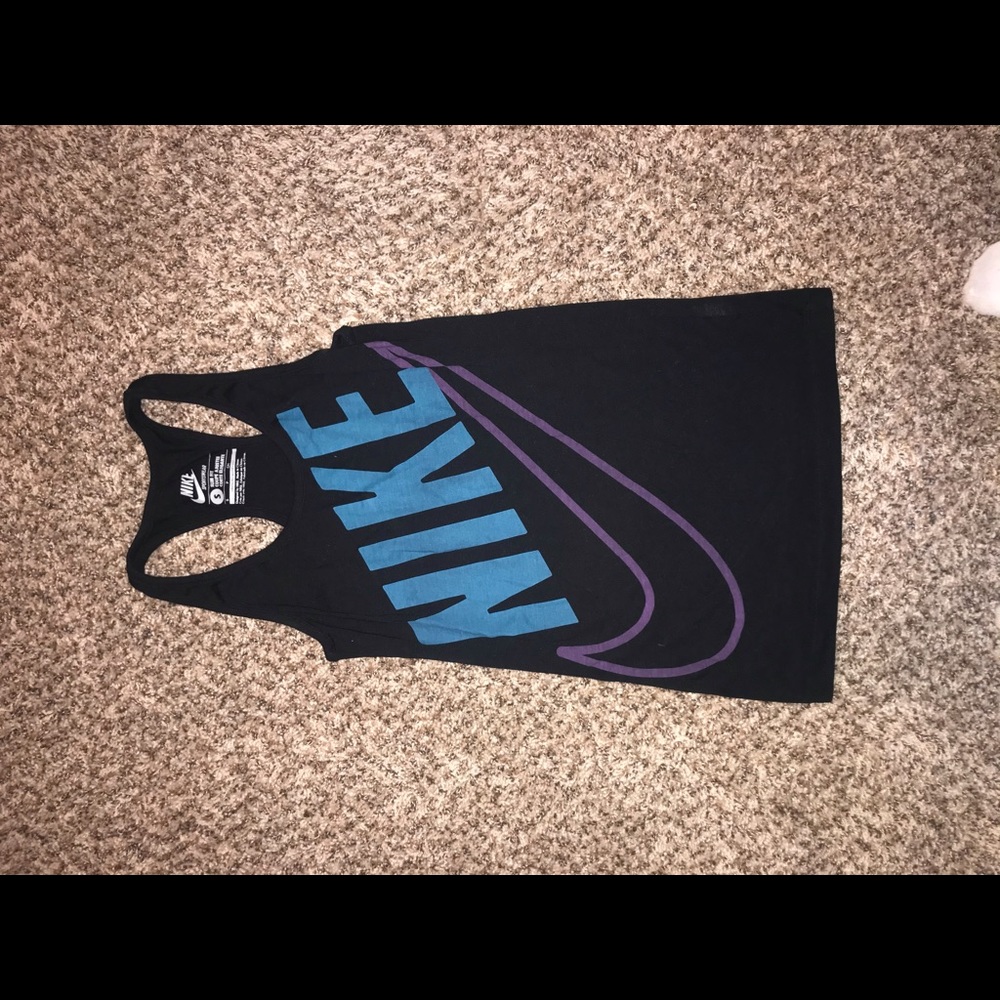 Nike tank